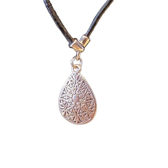 Lia Sophia De Orse Black & Silver Mother of Pearl Teardrop Necklace - Picture 3 of 4